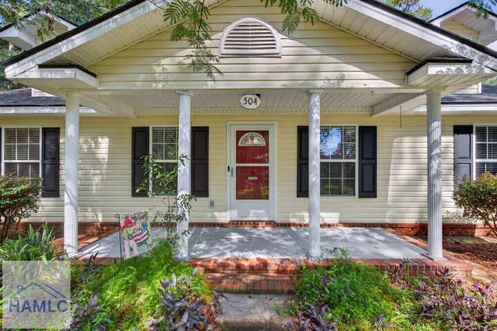 Property Photo:  504 Lake Drive  GA 31320 