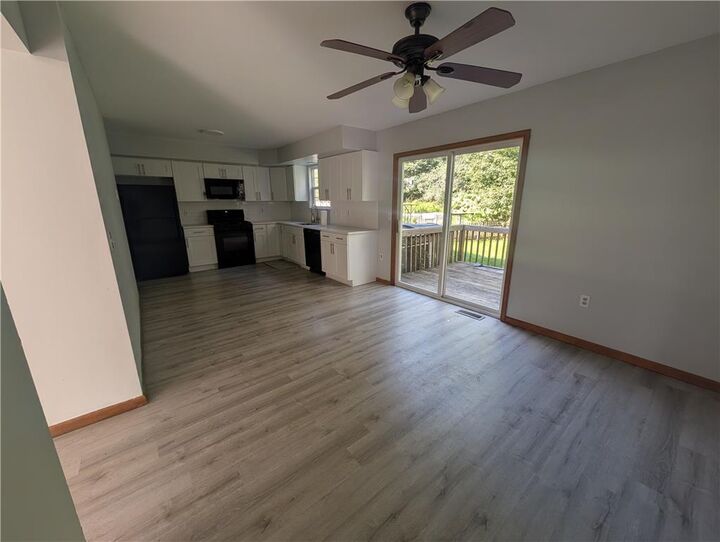 Property Photo:  2621 Tamlynn Court  PA 18045 