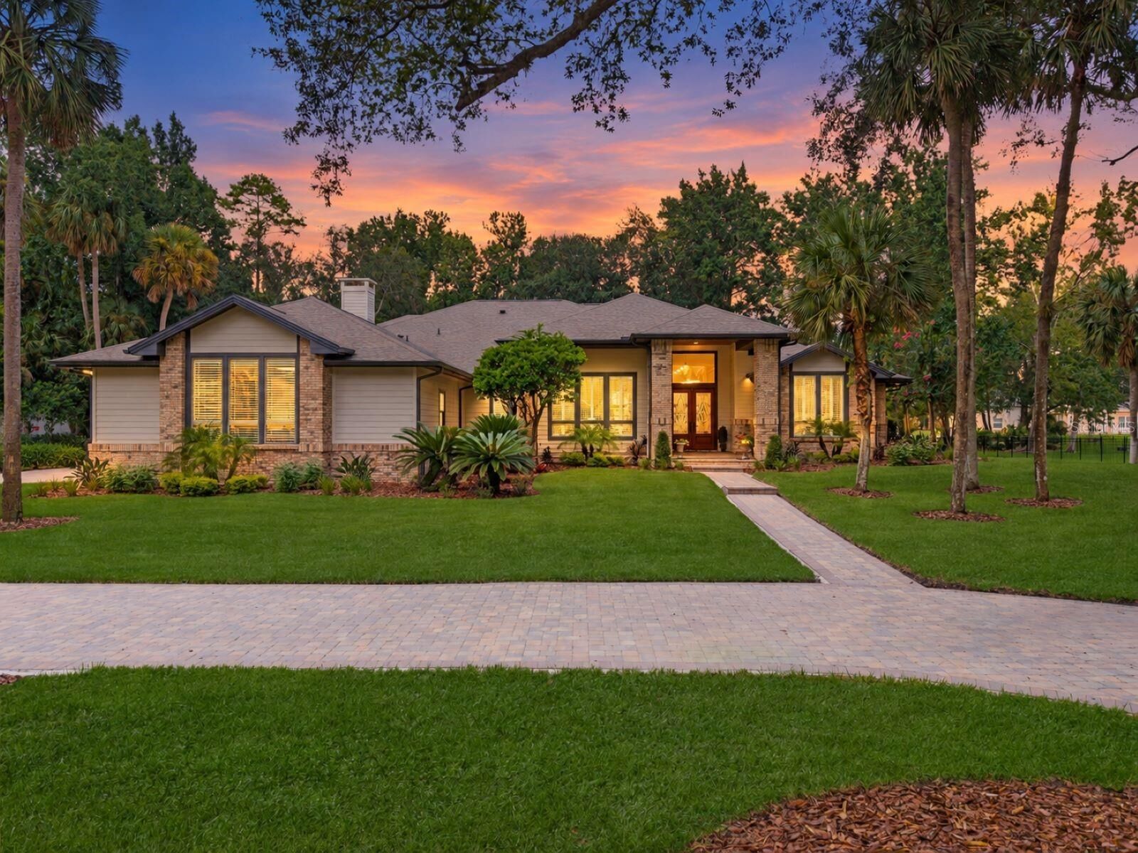 Property Photo:  2216 Smoketree Court  FL 32779 