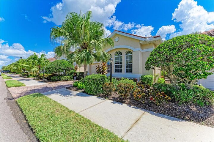 Property Photo:  7751 33rd Street E  FL 34243 