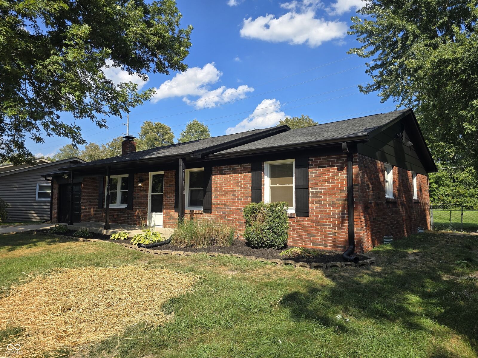 Property Photo:  2115 Dawnshire Drive  IN 47203 
