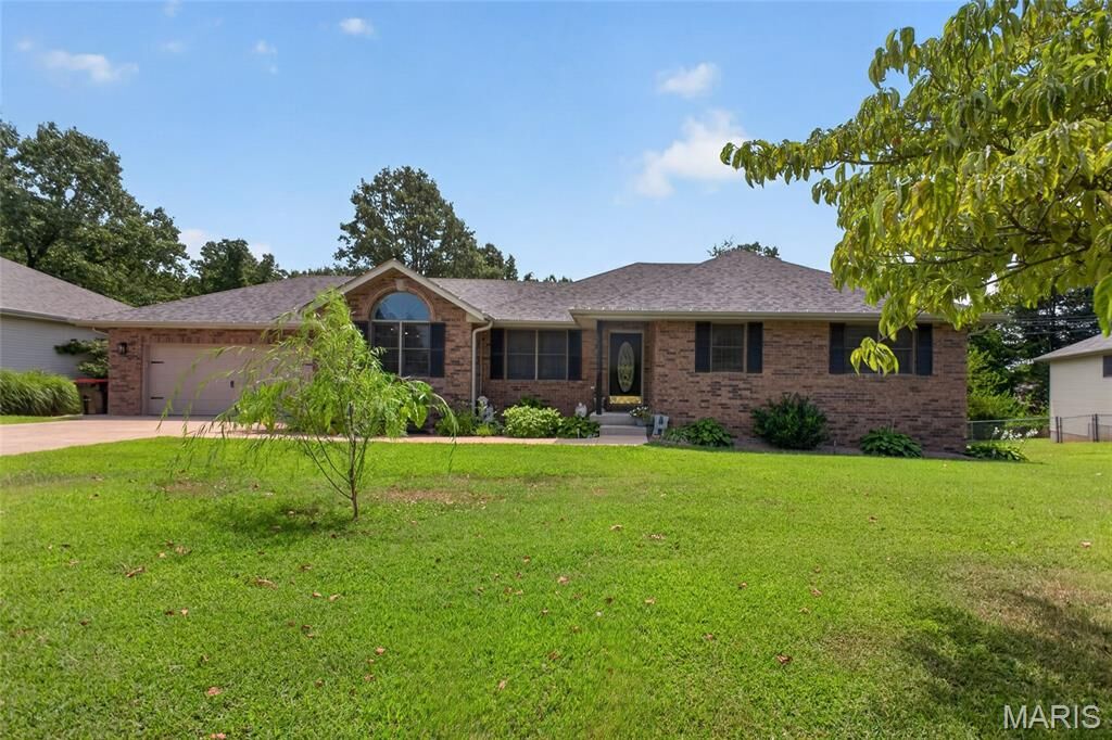 Property Photo: 800 Rosewood Drive MO 65536