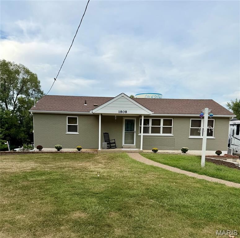 Property Photo:  1808 Cherry Tree Street  MO 63376 