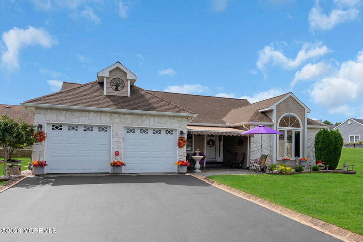 Property Photo: 31 Swindon Court NJ 08757