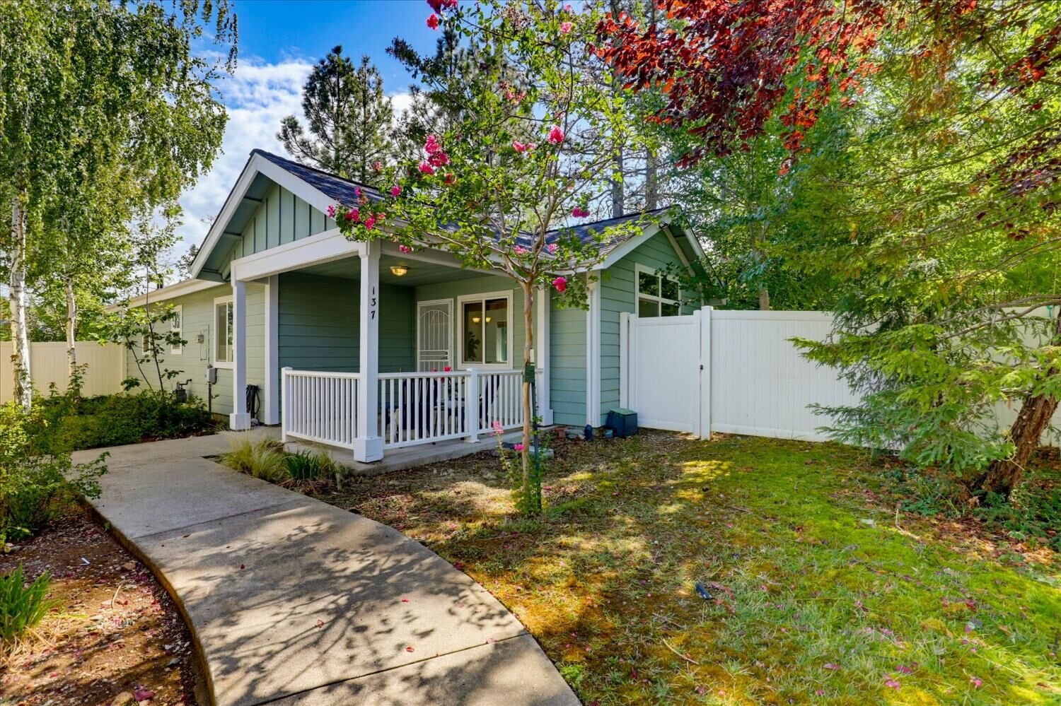 Property Photo:  137 Highlands Court  CA 95945 