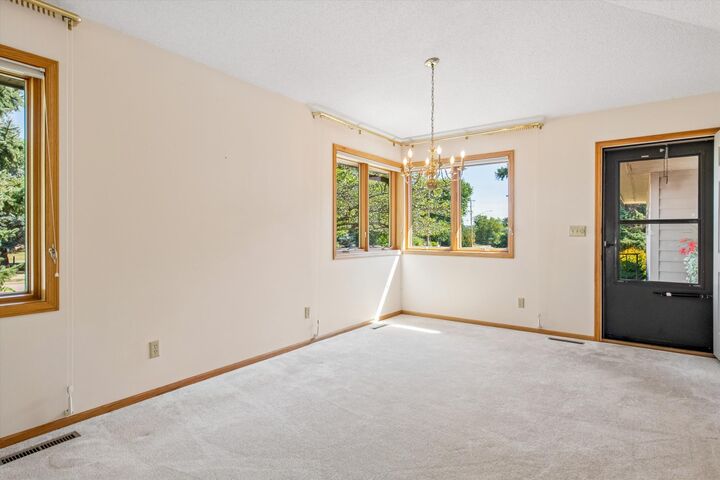 Property Photo:  1236 Woodley Street E  MN 55057 