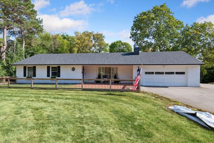 Property Photo:  111 Chevy Chase Drive  MN 55391 