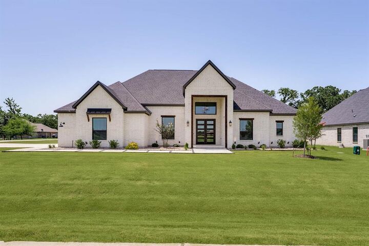 Property Photo:  100 Wild Plum Drive  TX 76227 