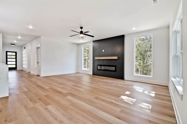 Property Photo:  5 Hawick Lane  AR 72715 