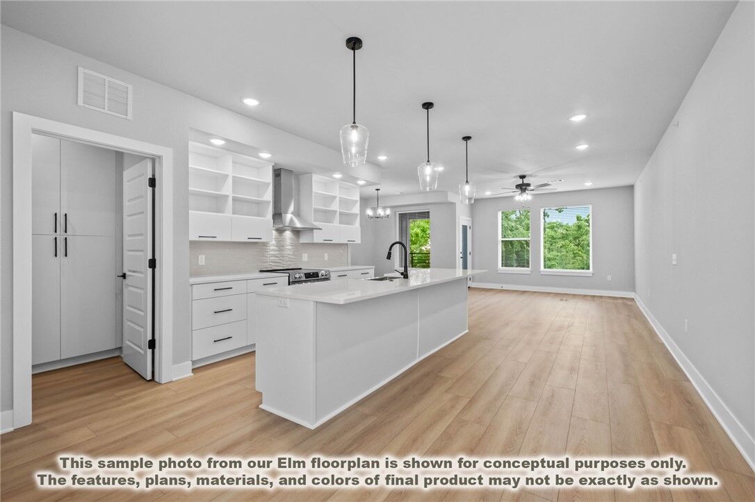Property Photo:  3319 SE Mp Parkway 305  AR 72712 