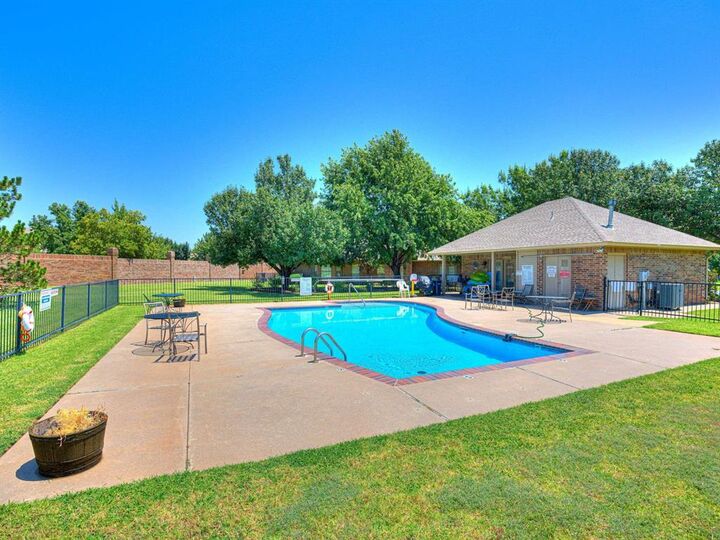 Property Photo:  15908 Sonoma Court  OK 73013 