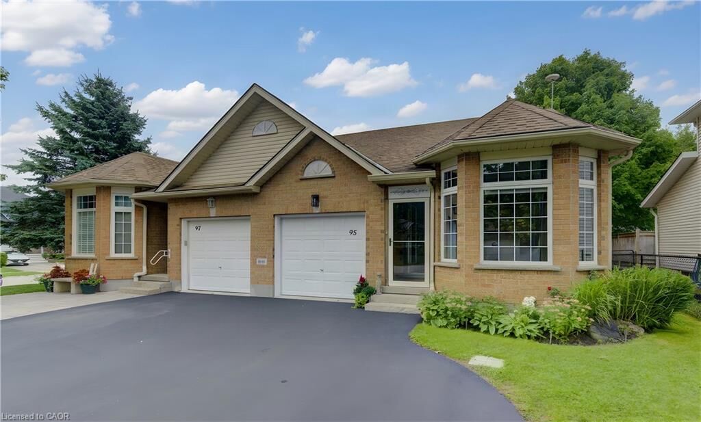 Property Photo:  95 York Street E  ON N0B 1S0 