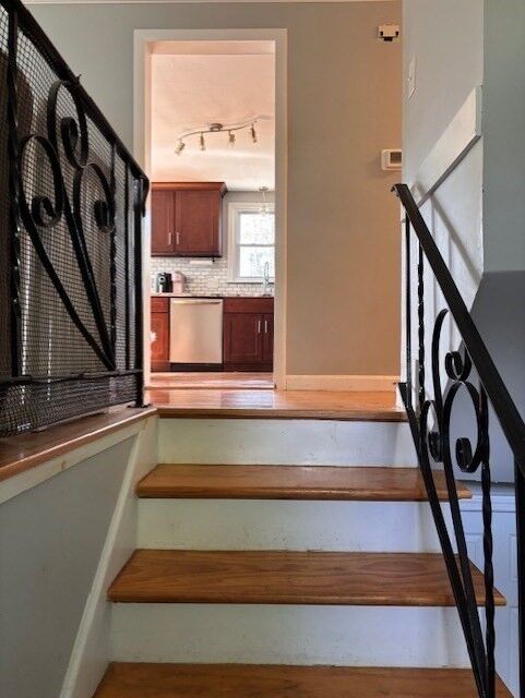 Property Photo: 1169 W Elm St Ext MA 02301