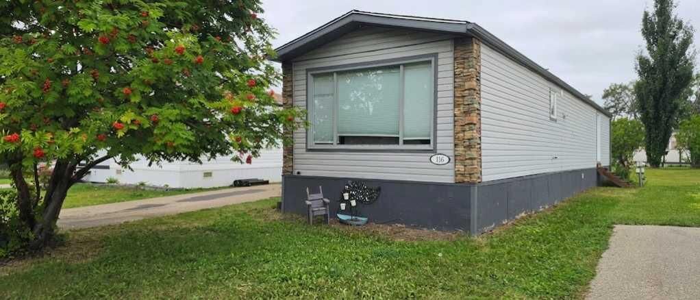 Property Photo:  Coachman Village 116  AB T8V 2N9 