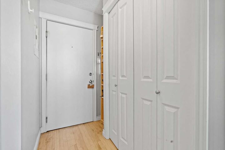 Property Photo:  1411 7 Street SW 803  AB T2R 1A6 