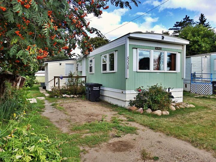 Property Photo:  5110 45 Avenue  AB T9X 1Y2 