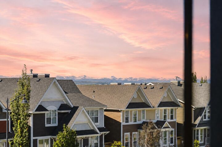 Property Photo: 150 Auburn Meadows Manor SE 306 AB T3M 2S6