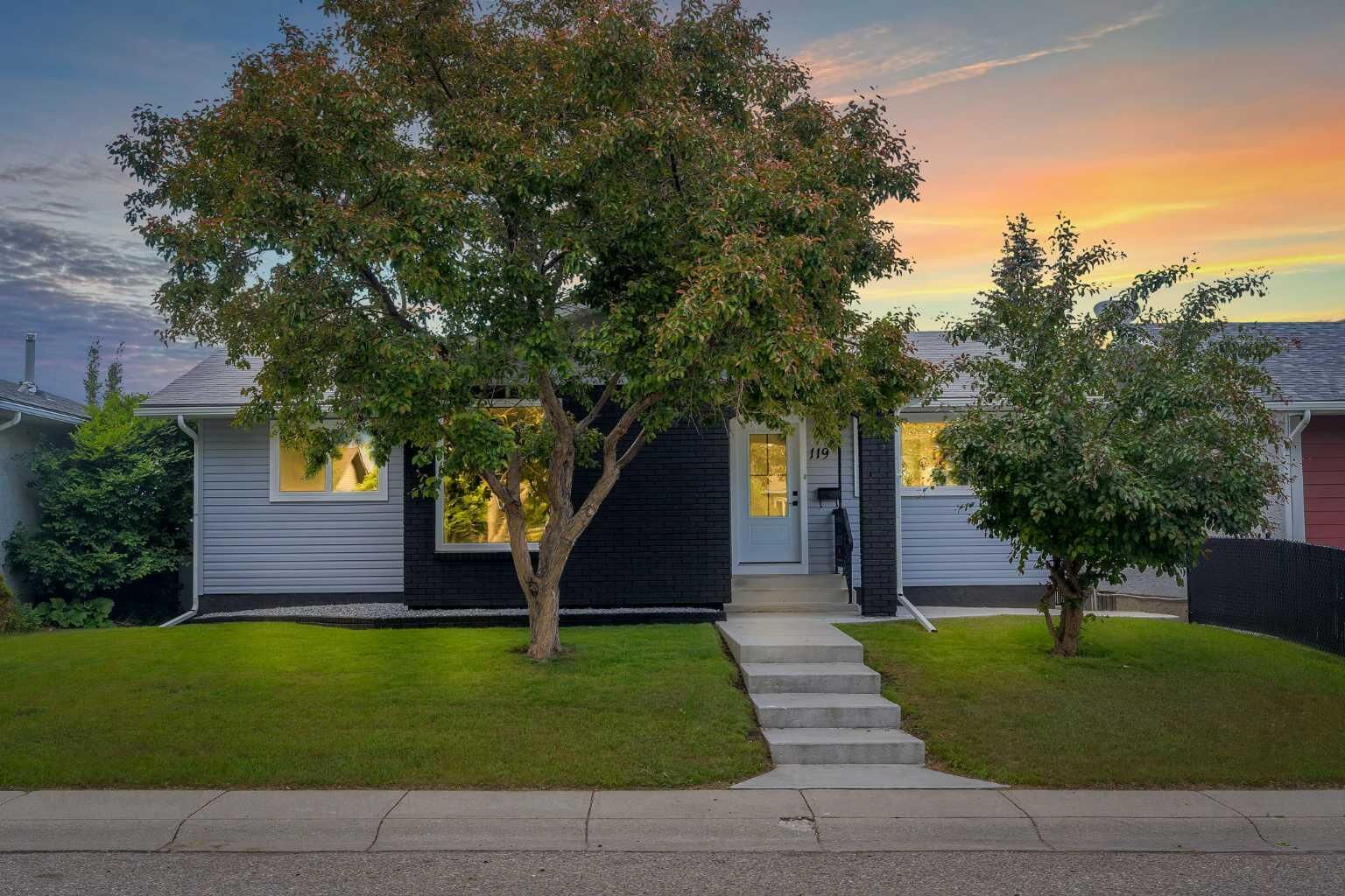 Property Photo:  119 Templewood Road NE  AB T1Y 4B1 
