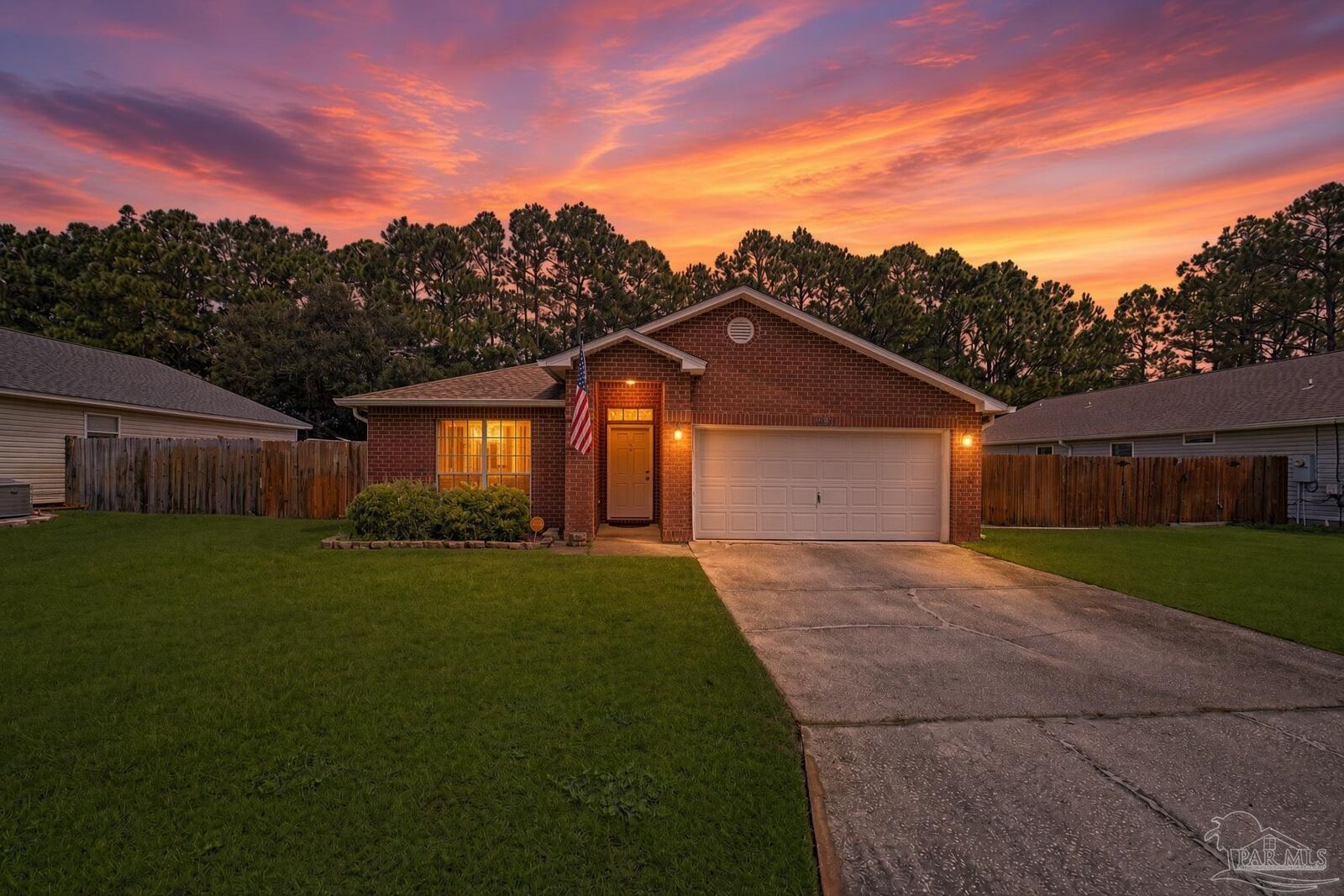 Property Photo: 6495 Heronwalk Dr FL 32563
