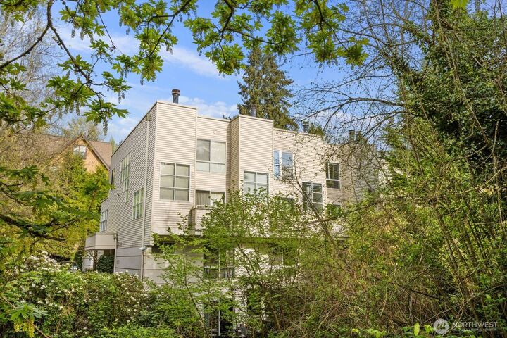 Property Photo: 10237 SE 3rd Street 5 WA 98004