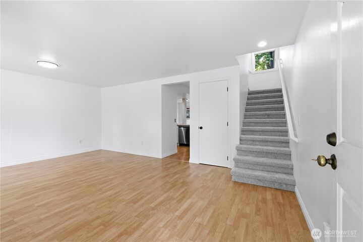 Property Photo: 4181 244th Place SE WA 98029