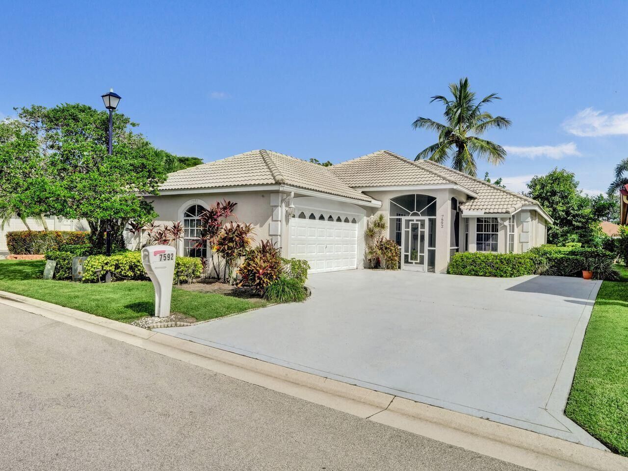 Property Photo: 7592 Ironbridge Circle FL 33446