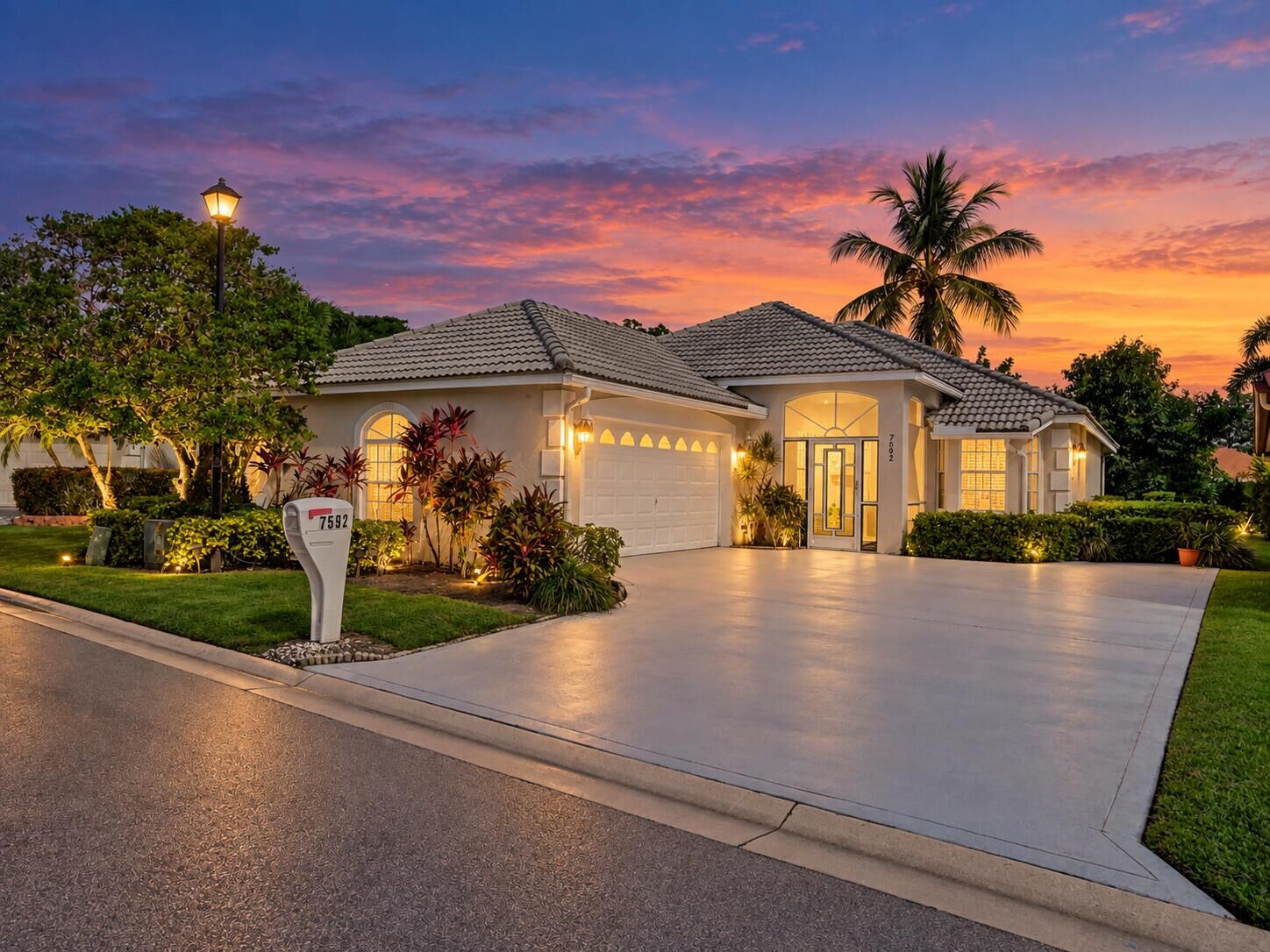 Property Photo: 7592 Ironbridge Circle FL 33446