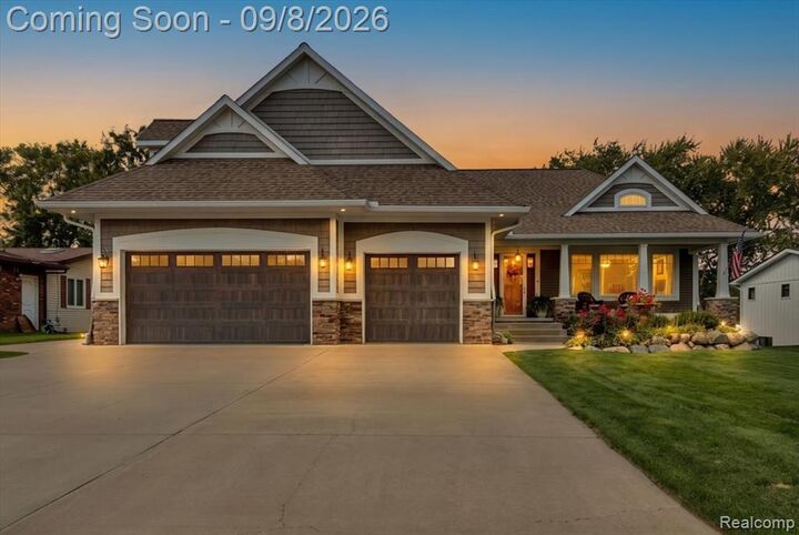 Property Photo:  16128 Silvercrest Drive  MI 48430 