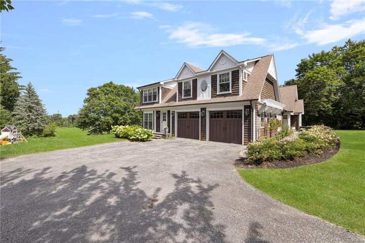 Property Photo:  543 Woonsocket Hill Road  RI 02896 