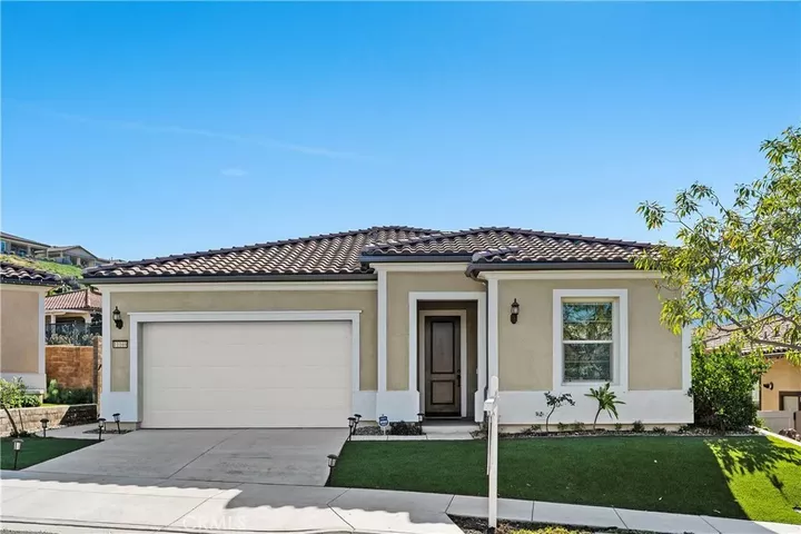 Property Photo:  11169 Fourleaf Court  CA 92883 