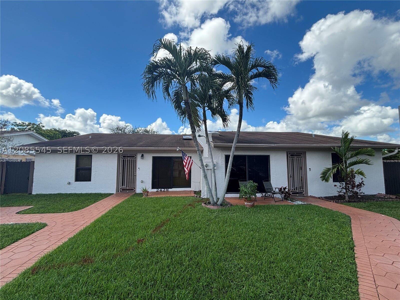 Property Photo: 2426 SW 109th Ct FL 33165