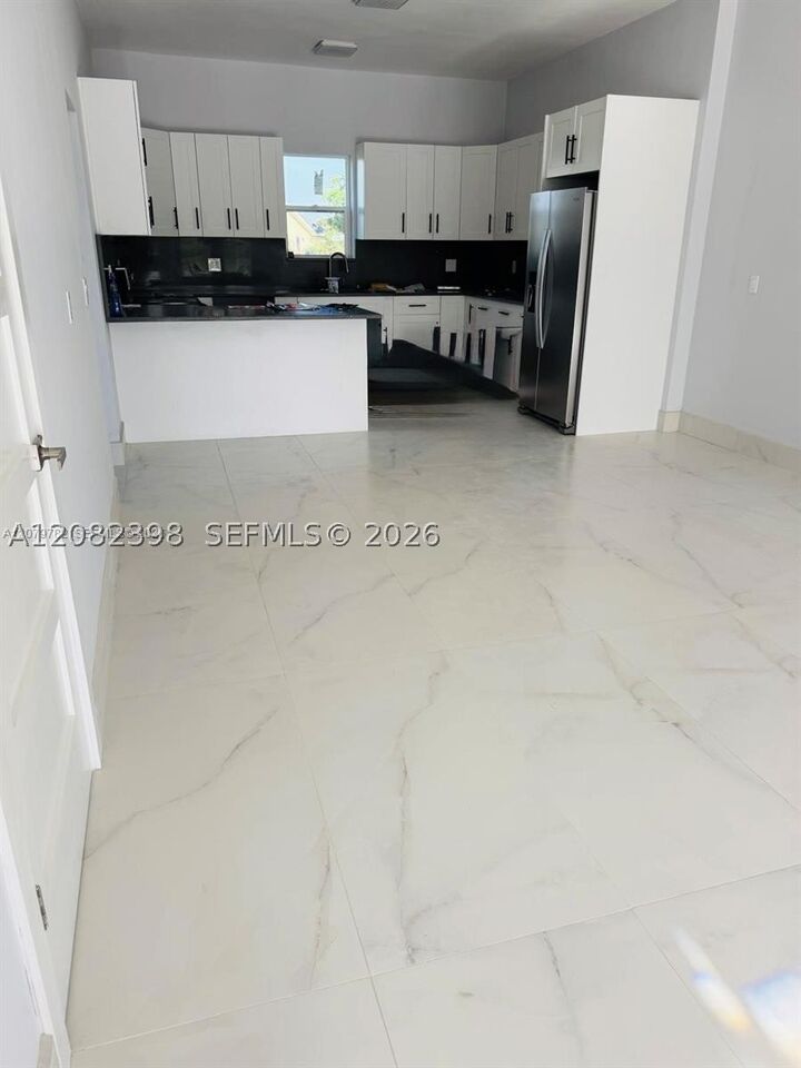 Property Photo:  401 Lexington Drive  FL 33876 