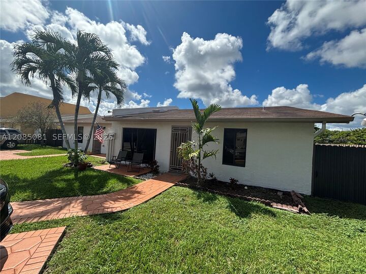 Property Photo: 2428 SW 109th Ct FL 33165