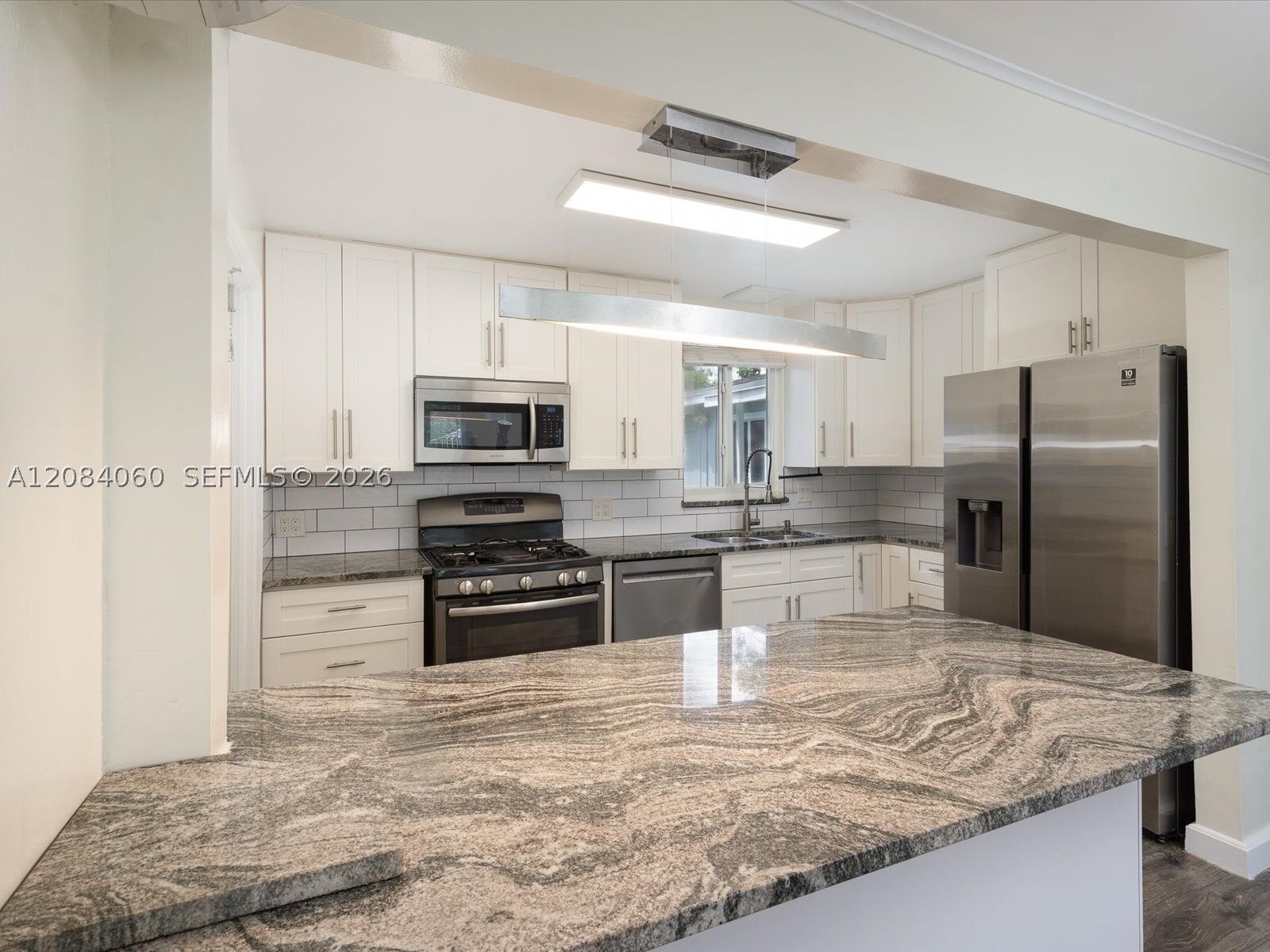 Property Photo:  241 SW 3rd Ter  FL 33004 