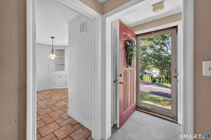 Property Photo:  95 Pilgrim Road  CT 06010 