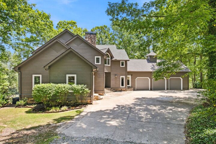 Property Photo:  233 Stable Gate Drive  SC 29322 