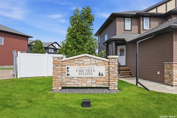 Property Photo:  183 Beaudry Crescent  SK S0K 2T1 