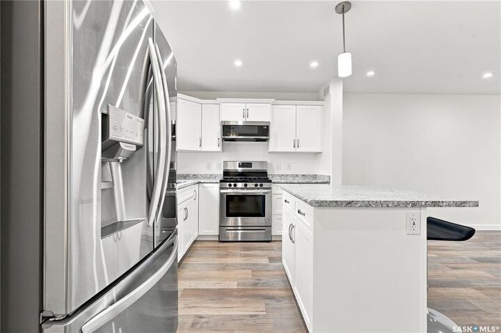 Property Photo:  119 Reddekopp Crescent  SK S0K 4S3 
