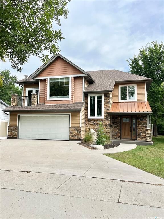 Property Photo:  203 Fifth Avenue  SK S3N 3X5 