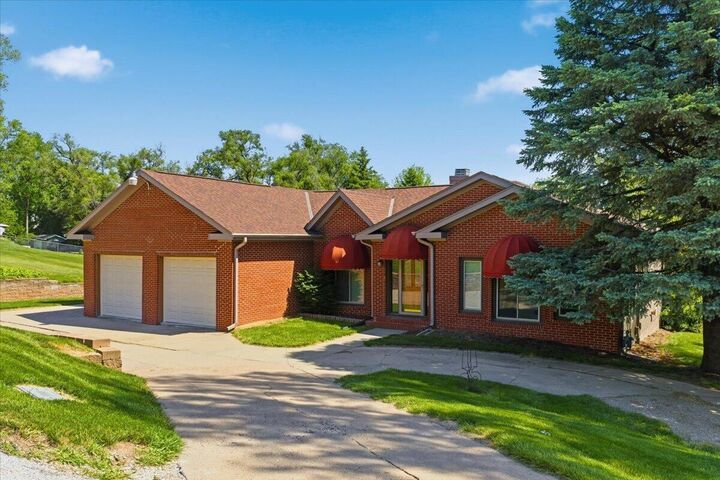Property Photo:  19241 Hawthorne  Avenue  IA 51503 