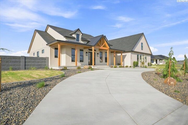 Property Photo:  12701 Clark Fork Dr  CA 93301 