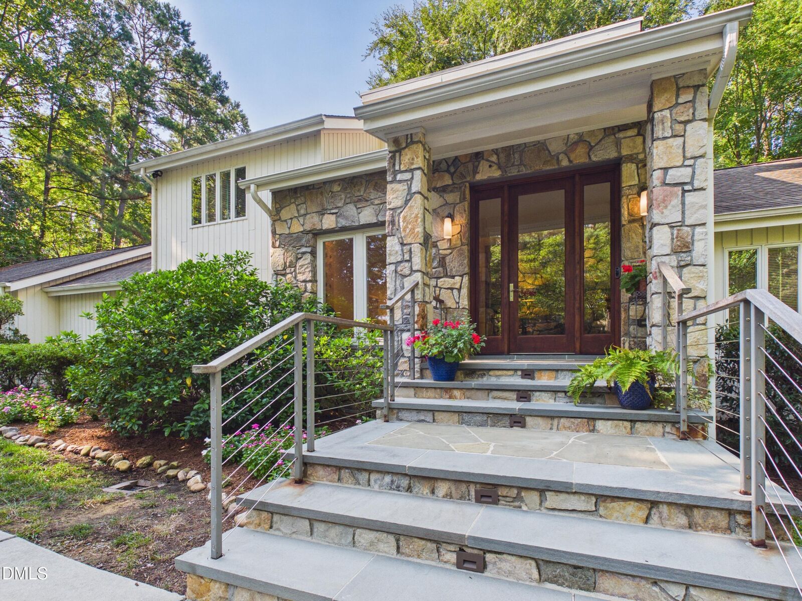 Property Photo: 112 Black Oak Place NC 27517