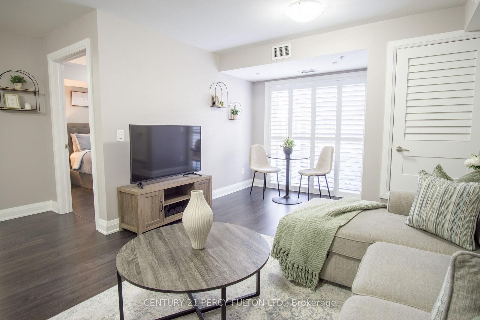 Property Photo:  481 Rupert Avenue 201  ON L4A 1Y7 