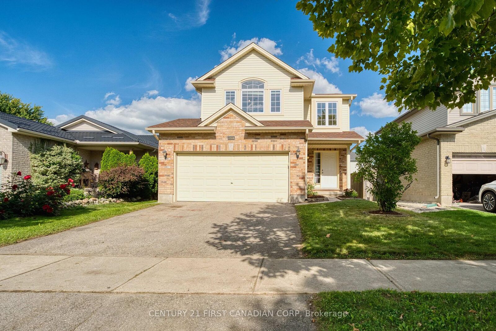 Property Photo:  1748 Ennismore Crescent  ON N6G 5N2 