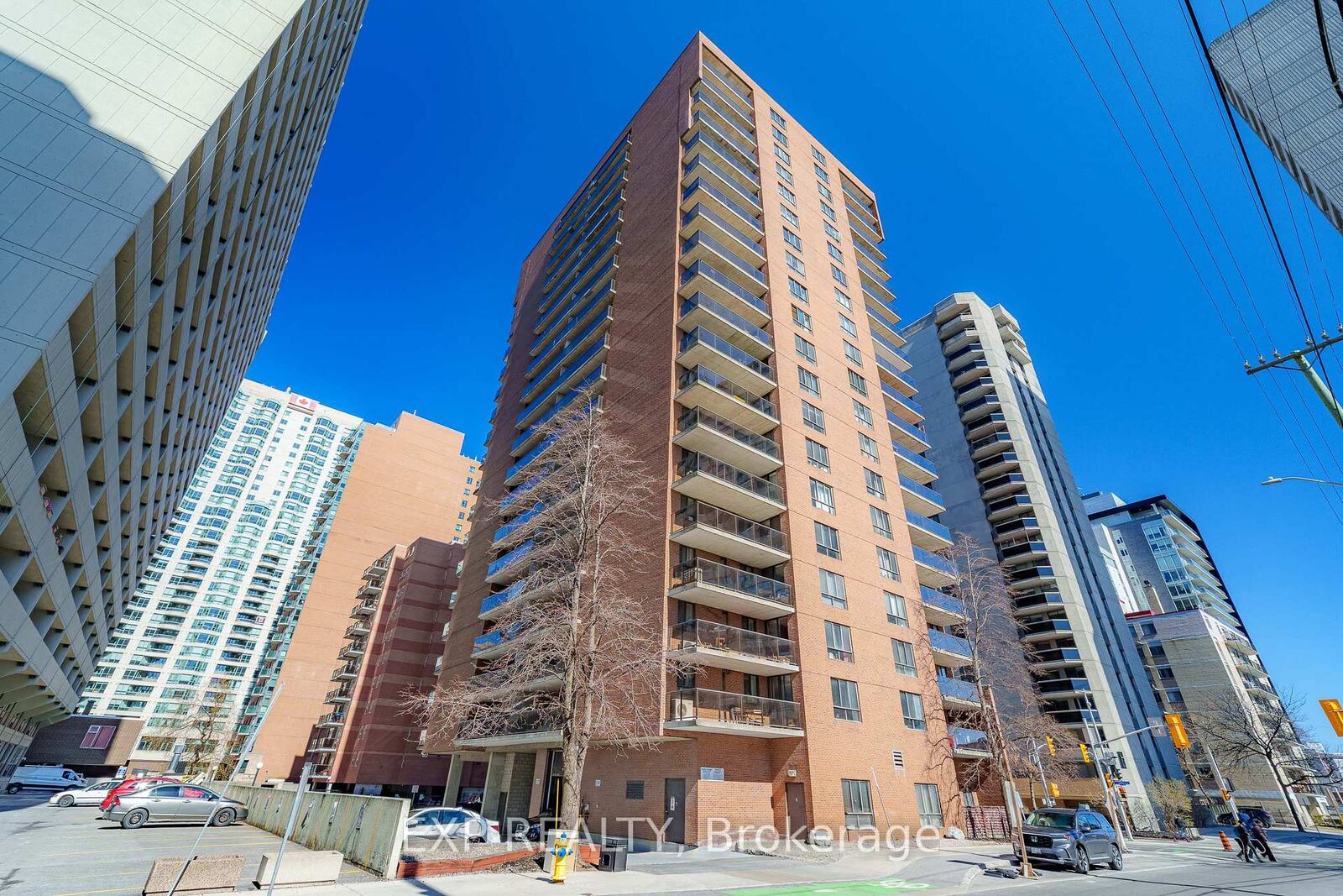 Property Photo:  475 Laurier Avenue W 1002  ON K1R 7X1 