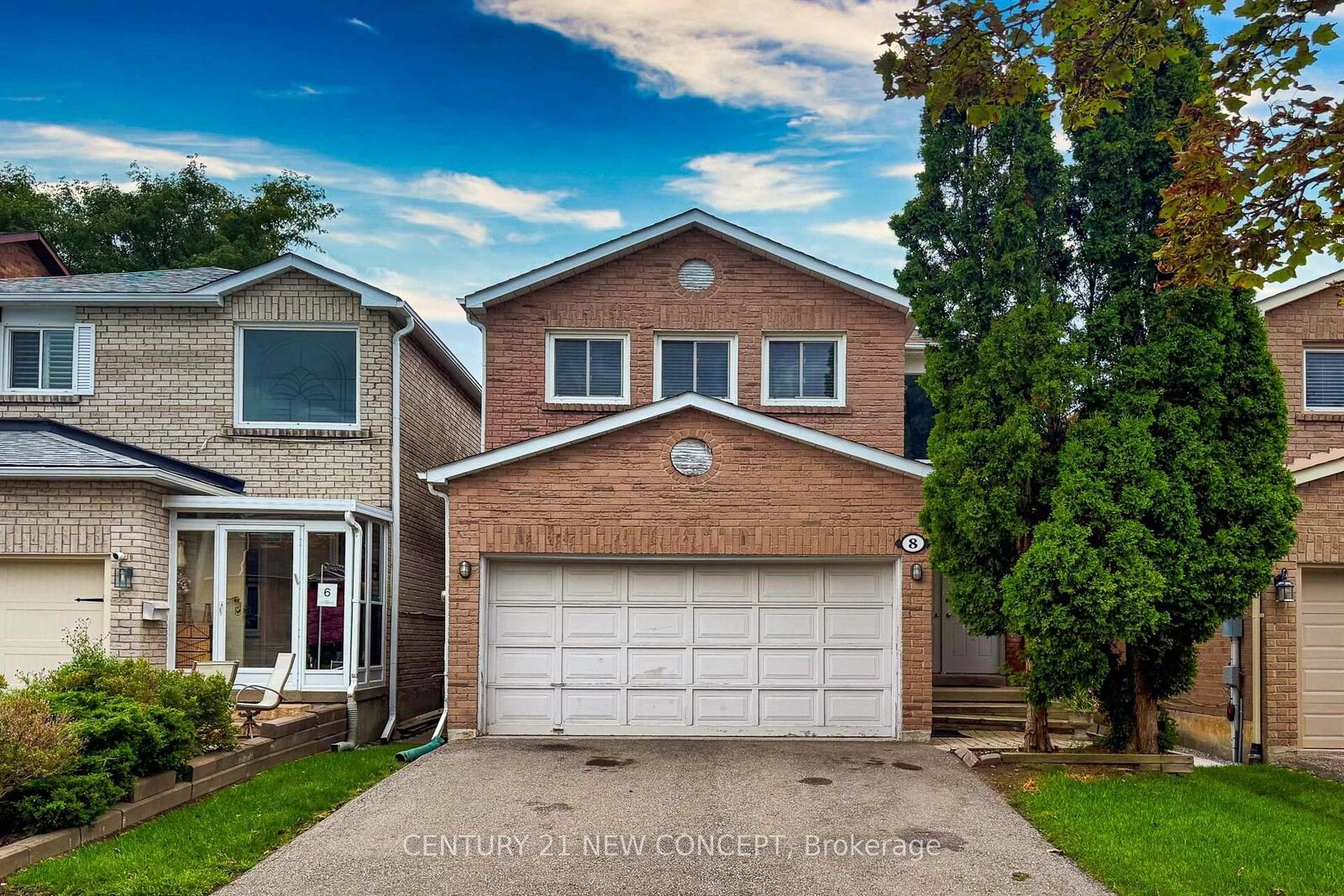 Photo de la propriété: 8 Millcroft Way ON L4J 6P2