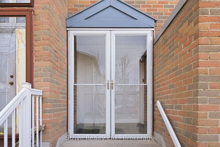 Property Photo:  1718 John Street 33  ON L3T 1Y9 