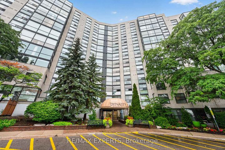 Property Photo:  30 Harding Boulevard W Ph01  ON L4C 9M3 