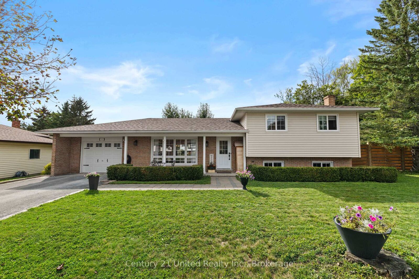 Photo de la propriété:  15 Lakefield Court  ON K0L 2H0 