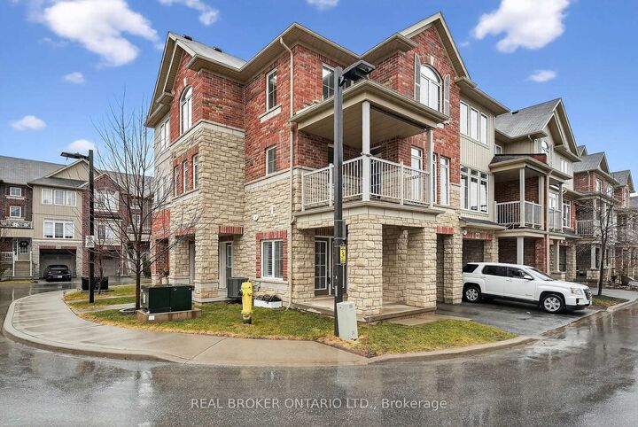 Property Photo:  5000 Desantis Drive  ON L3J 1W3 